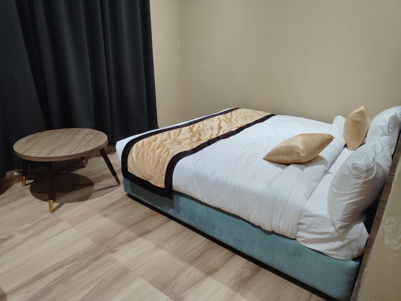 The Velvet Sky Hotel & Resort Bahraich エクステリア 写真